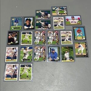 MLB Baseball Card Lot (21 cards)